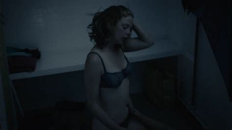 Naked Maaike Neuville In Weekend Aan Zee