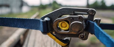 How to Use Tie Down Straps