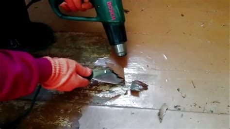 Снятие краски с пола - YouTube