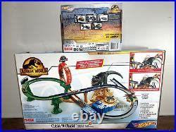 Car Track Set Hot Wheels Jurassic World Dominion CLASH N CRASH TRACK SET With 5 BONUS CARS NEW