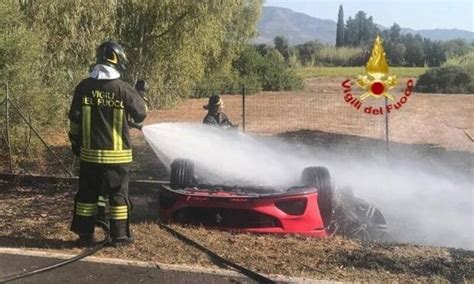 Incidente Con Una Camper E Una Lamborghini Muoiono Carbonizzati Nella