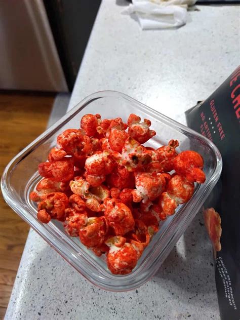 Review SmartFood Flamin Hot White Cheddar Popcorn Spicy Exchange