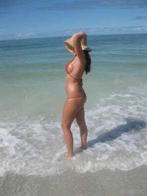 Bikini Model WWs Summertan AI Enhanced Photo Gallery