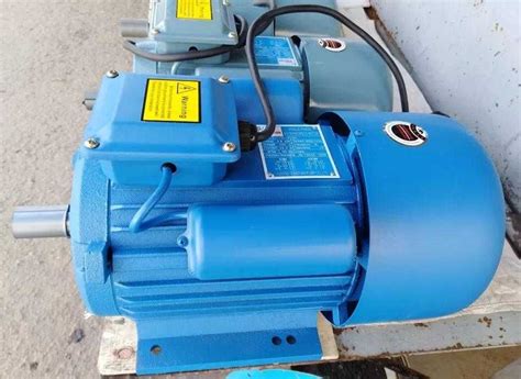 Электродвигатель однофазный 2.2; 3; 4 квт 220В 3000-1500 АКЦИЯ: 2 100 ...