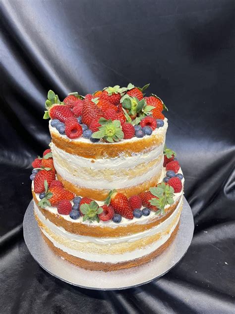 Naked Tier With Fresh Berries Heidelberg Cakes