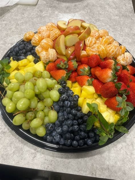 Fruit & Vegetable Trays - Braker's Market Catering