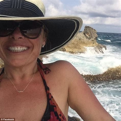 Charlotte Klisares Sent Graphic Nude Photos To Ex Boyfriend S Son Through Facebook Daily