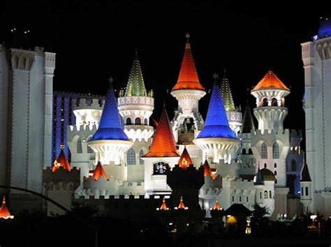 Excalibur Grand Hotel Medieval Luxury In Las Vegas