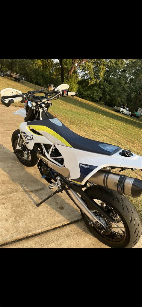 Husqvarna 701 Supermoto : r/supermoto