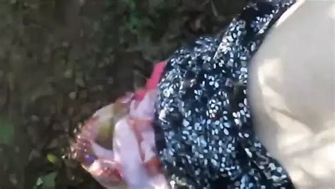 Turkish Amateur Arabayi Ormana Cekmis Evli Dostunu Sikiyor XHamster