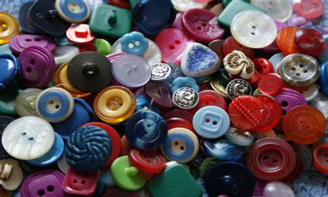 К чему снится Пуговица по соннику? Видеть во сне Пуговицу - толкование ...