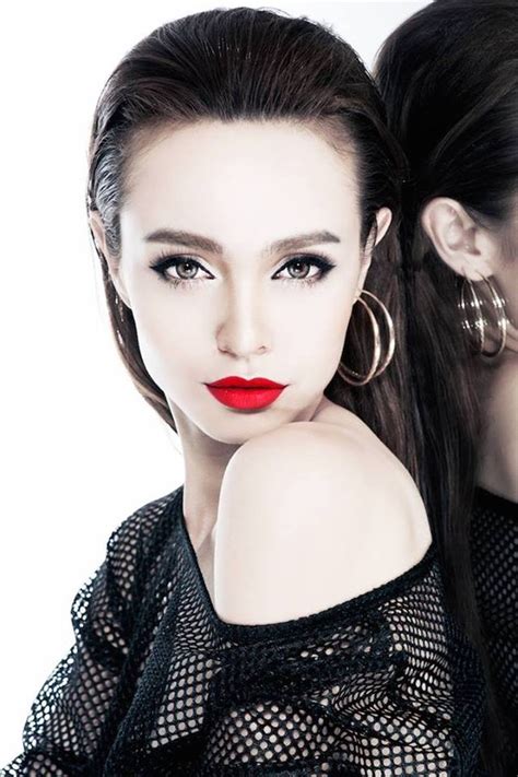 Sao Hot Girl Vi T M T Lai T Y Trang I M L I C Ng T Y H N