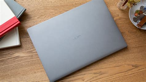 Snynet Solution This Worlds Lightest Inch Laptop Costs Much Less