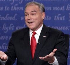 Sex Pistols Johnny Rotten Likes Trump Because He Terrifies Politicians Video