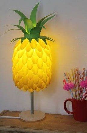 Изделия из пластиковых ложек