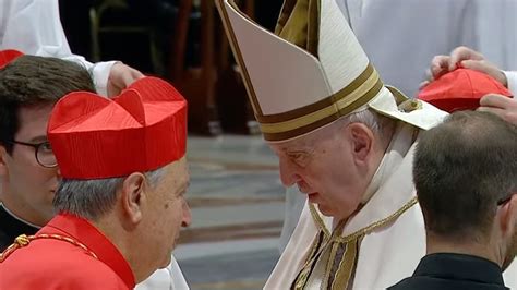 In Diretta Da Piazza San Pietro Alle Monsignor Oscar Cantoni