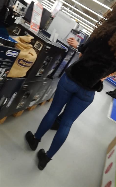 Amazing Ass In Tight Jeans Oc Tight Jeans Forum