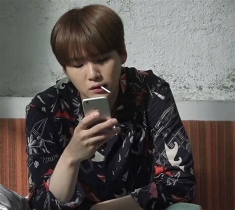 Hourly Yoongi On Twitter Yoongi Hot Celebrities Yoongi