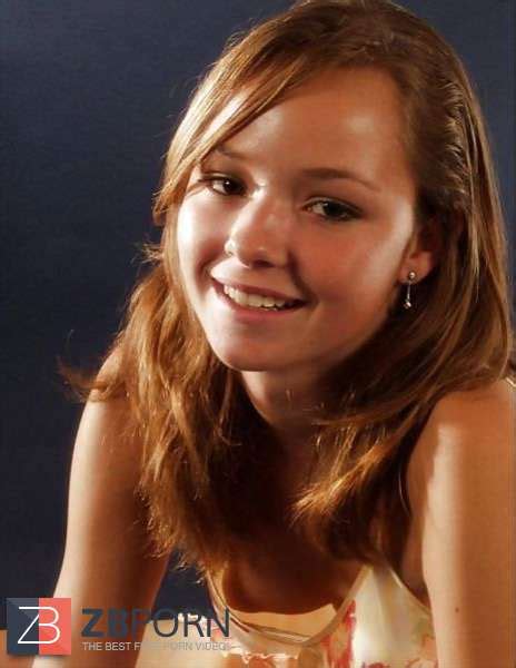 Fabulous Nipslip 8 By Voyeur TROC ZB Porn