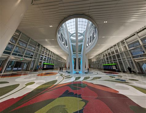The main concourse of the Salesforce Transit Center, Sunday, 7pm : r