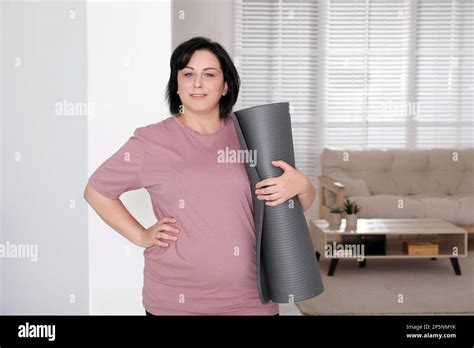 Overweight Plump Mature Woman Hi Res Stock Photography And Images Alamy