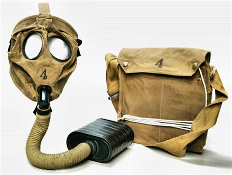 Roads To The Great War The Small Box Respirator Gas Mask