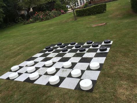 Garden Games Hire In Kent Essex London Entertainers Uk