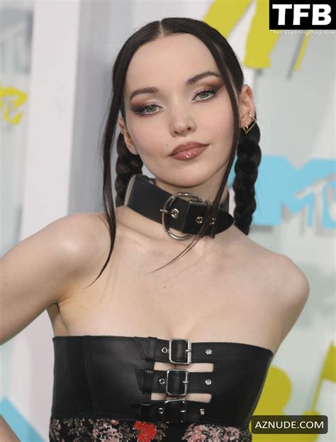 Dove Cameron Sexy Seen Flaunting Her Hot Tits At The Mtv Vmas In New Jersey Aznude