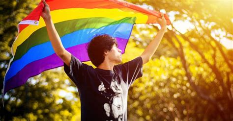 Meu filho é gay como agir diante dessa descoberta