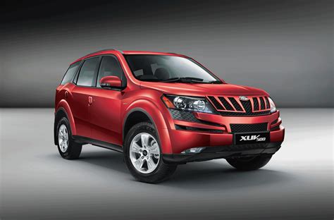 Car Pro: Mahindra XUV 500 W8 2WD