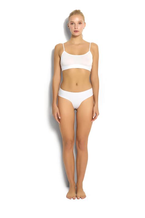 Kadın Beyaz Lazer Kesim Bikini Külot