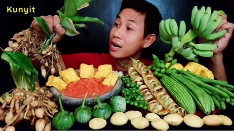 MUKBANG LALAPAN MENTAH Kunyit Pisang Muda Jengkol Pete Pare