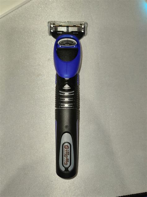 Gillette Styler 4 в 1 Точный Триммер, Бритва и Стайлер для тела и ...