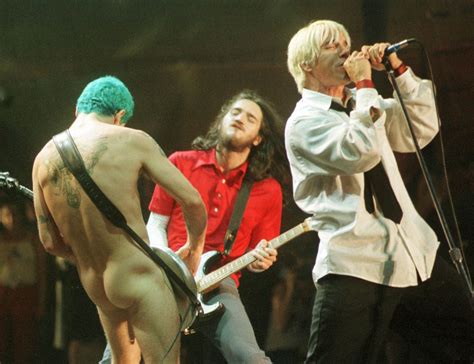 The Best Red Hot Chili Peppers Wallpapers Musiclipse