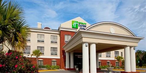 Top 8 Tallahassee Hotels by IHG - January 2025