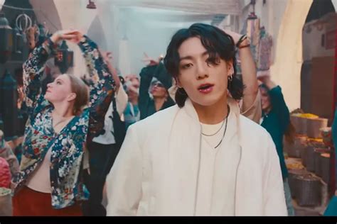 Lirik Lagu Dreamers Jungkook Ft Fahad Al Kubaisi FIFA World Cup 2022