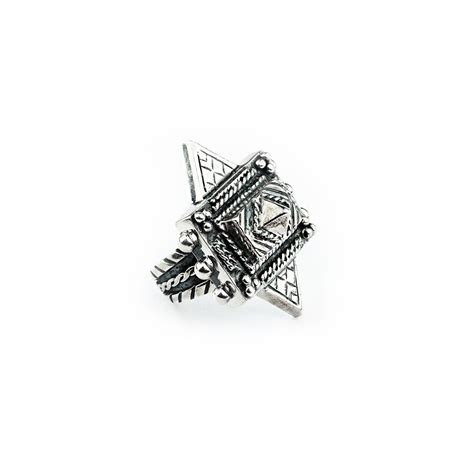Handmade Ethnic Silver Jewelry by Sirusho | PreGomesh