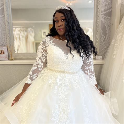 plus size long sleeve wedding dress 5