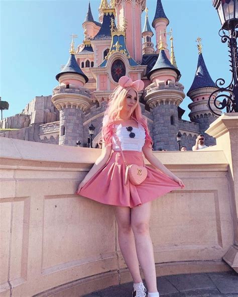 Pin by 🎇kellycool🎇 on ♡☆Roblox pictures♡☆ | Leah, Famous youtubers