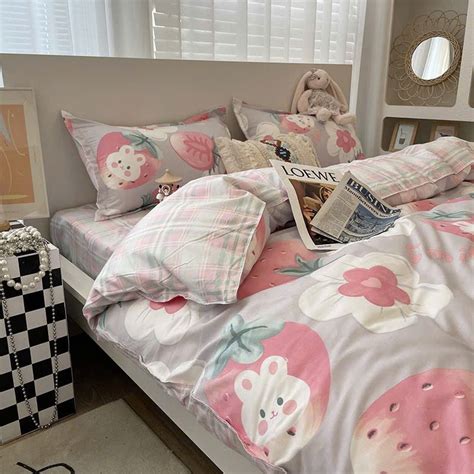 Bộ chăn ga gối Cotton Poly EmmiBedding mẫu hoa dâu phong cách Hàn Quốc Drap giường cotton hot