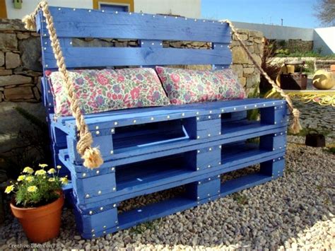 Ideas For Creative Use Of Wooden Pallets In The Garden Interior Design Ideas Ofdesign