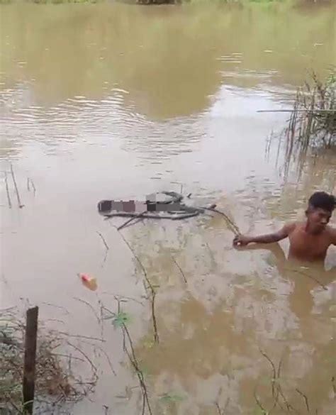 Warga Geger Temukan Jasad Bayi Mengapung Di Sungai Kusambi