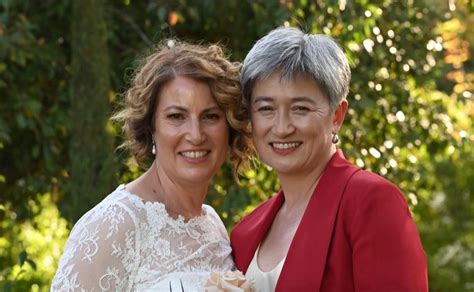 Australia S First Openly Gay Senator Marries Partner Sophie In Stunning