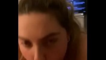 A ella le encantan las pollas pequeñas XVIDEOS