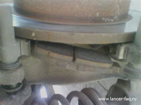 Mitsubishi Lancer IX: Замена задних тормозных колодок
