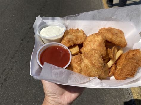 Bowpicker Fish And Chips 620 Photos And 873 Reviews 1634 Duane St