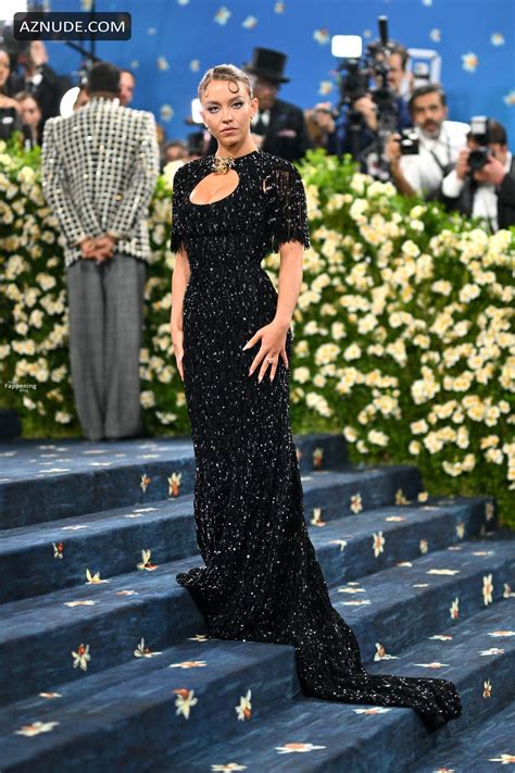 Sydney Sweeney Sexy Shows Off Her Hot Boobs In A Sequin Black Dress At Met Gala In New York City