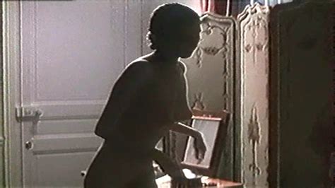 Naked Myriem Roussel In Tristesse Et Beaut