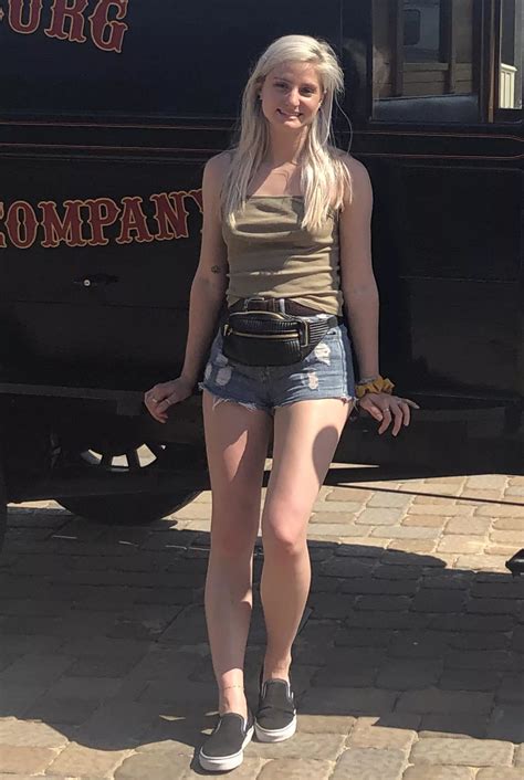 Love These Short Shorts Nudes Legs NUDE PICS ORG