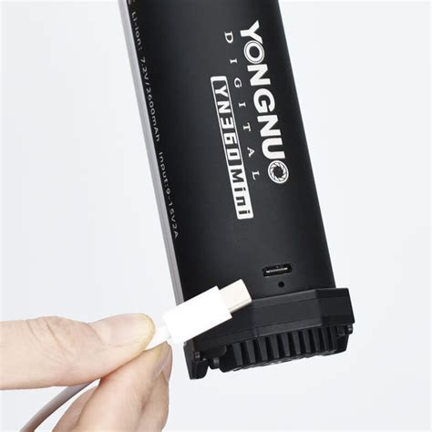 YONGNUO YN360Mini RGB Review (Portable LED Light) | Radozhiva